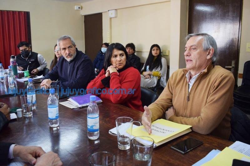 Reunión para acelerar el proyecto de Emergencia Funeraria 3 Reunion para acelerar el proyecto de Emergencia Funeraria 3